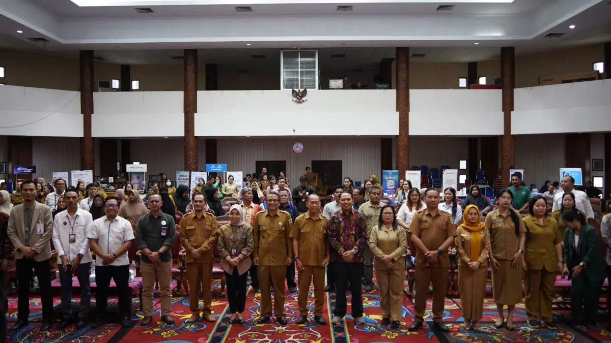 Kegiatan business matching, edukasi keuangan, hingga layanan desk SLIK-OJK dan aplikasi SIAPIK-BI bagi pelaku UMKM di Auditorium Aji Tulur Jejangkat, Sendawar, Kutai Barat, Senin (27/7/2026). (ISTIMEWA)