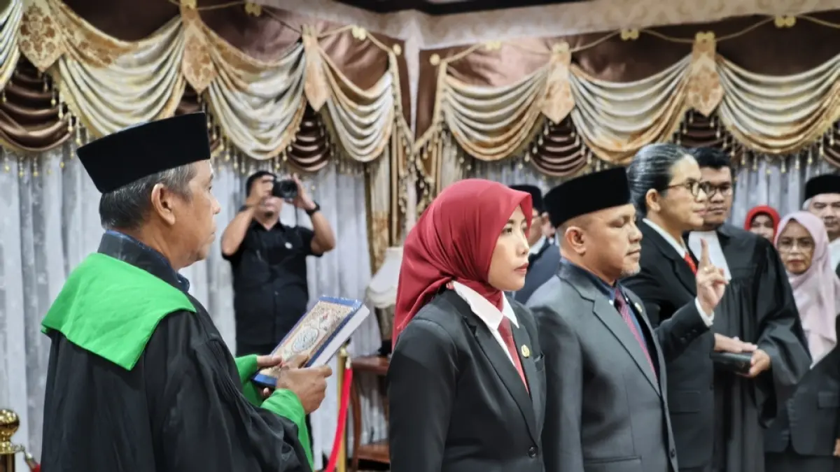 SAH: Suasana pelantikan pejabat eselon II Pemkot Balikpapan, Jumat (24/7/2026) malam. 