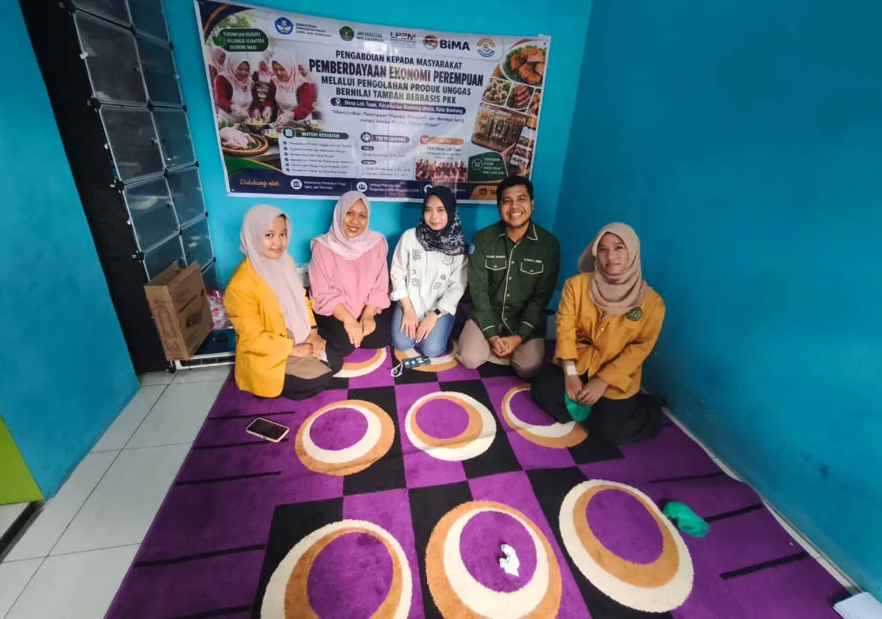 Tim Pengabdian kepada Masyarakat Universitas Mulawarman bersama perwakilan PKK Desa Lok Tuan berkomitmen mendampingi pengembangan usaha olahan unggas agar mampu menghasilkan produk yang berkualitas, higienis, dan memiliki daya saing di pasar.