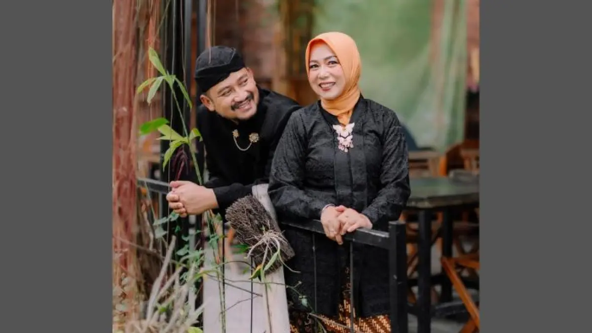 Bupati Pemalang Anom Widiyantoro bersama sang istri, Noor Faizah Maenofi. (DOK. PRIBADI/JOGLO JATENG)