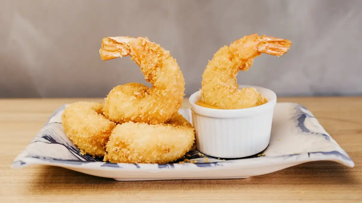 Ilustrasi udang goreng tepung.