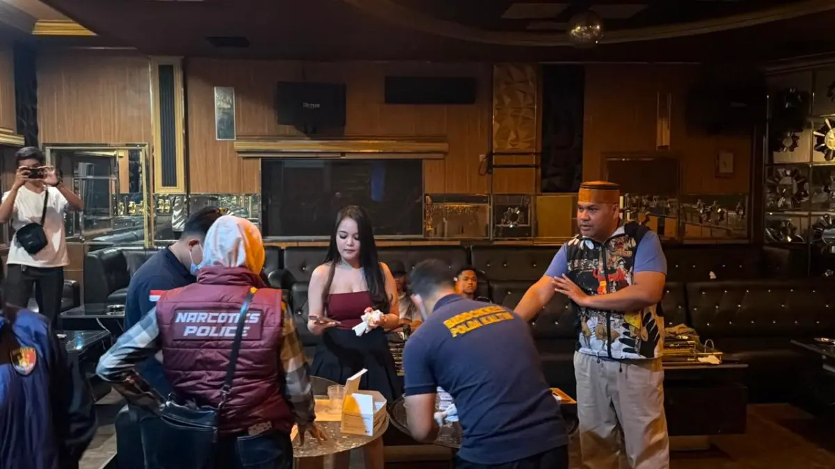 RAZIA: Razia yang dilakukan Ditresnarkoba Polda Kaltim belum lama ini di THM Seven Six Balikpapan mengungkap peredaran narkoba.