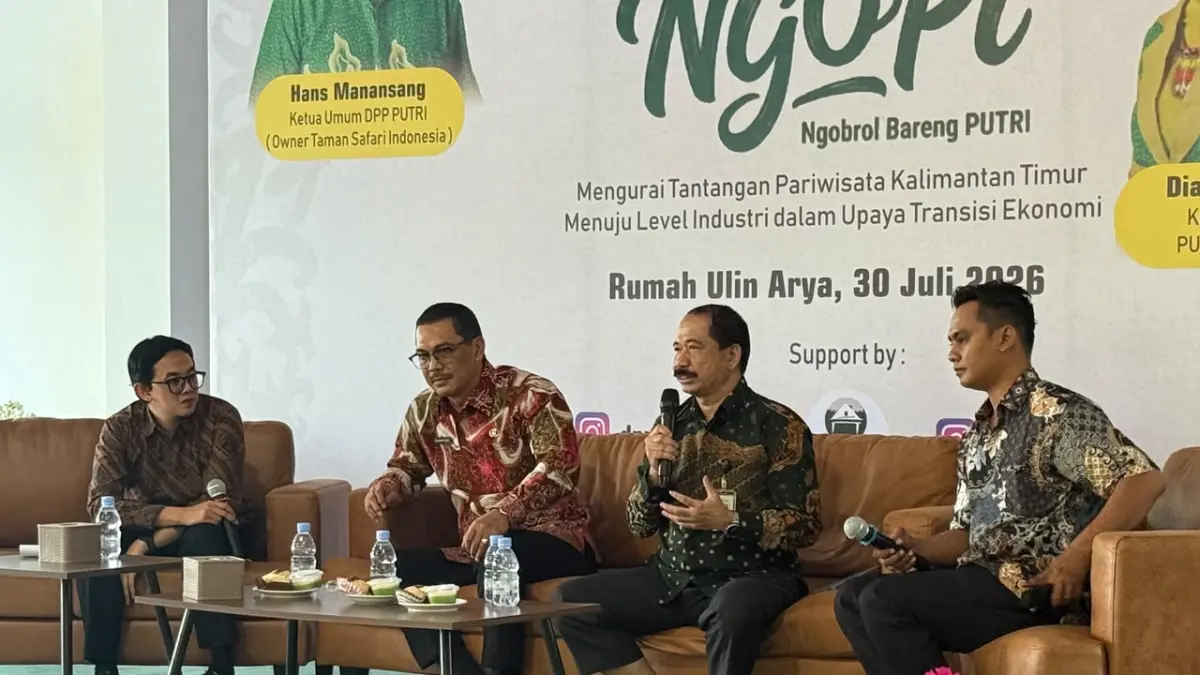 TRANSISI: Kadispar Kaltim Muhammad Faisal (kedua kiri) dan Direktur Kebudayaan, Pariwisata dan Ekonomi Kreatif OIKN Muhsin Palinrungi saat agenda Ngopi yang diadakan DPD PUTRI Kaltim.