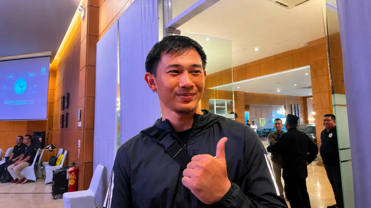 Iqbal Candra Pratama, pesilat andalan Kalimantan Timur, menyoroti pentingnya pembinaan berkelanjutan agar atlet tetap berkembang dan tidak kehilangan performa setelah PON. (NASYA RAHAYA/KALTIM POST)