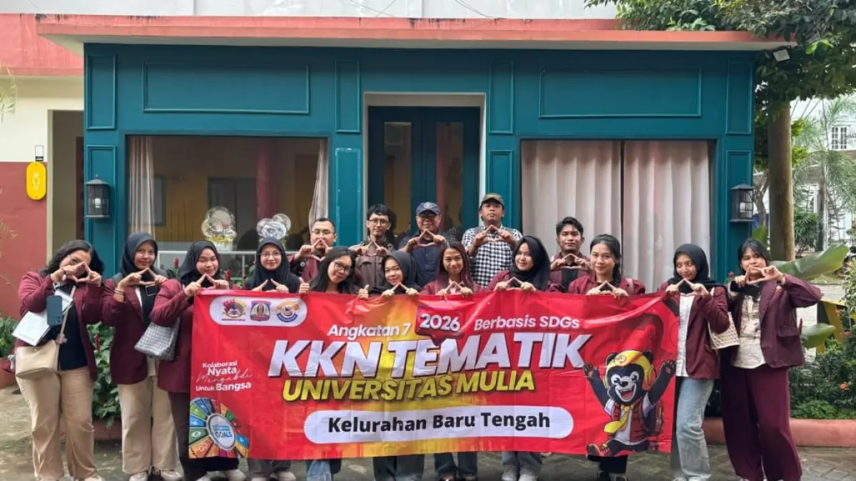 KEGIATAN AKADEMIK: Salah satu kelompok mahasiswa KKN 206 yang telah terjun ke masyarakat.&nbsp;