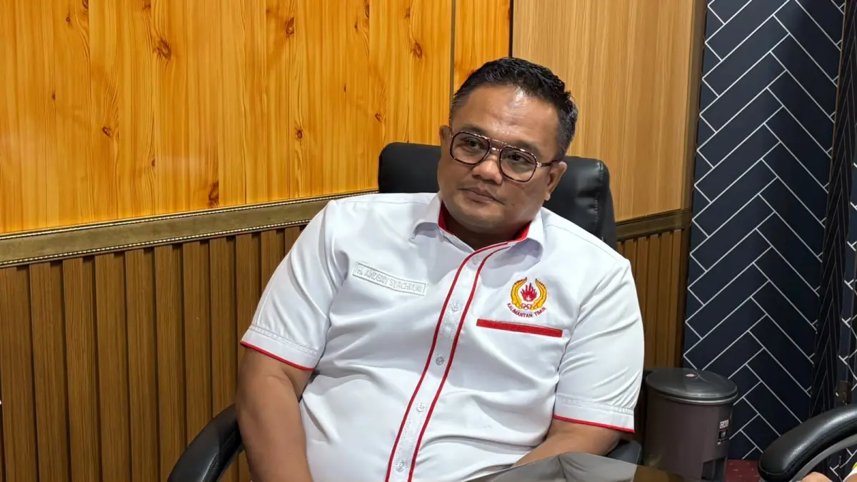Ketua KONI Kaltim, Anderiy Syachrum, saat memberikan keterangan kepada awak media tentang penetapan cabang olahraga pada ajang Porprov VIII Kaltim. (FOTO/EKO PRALISTIO)
