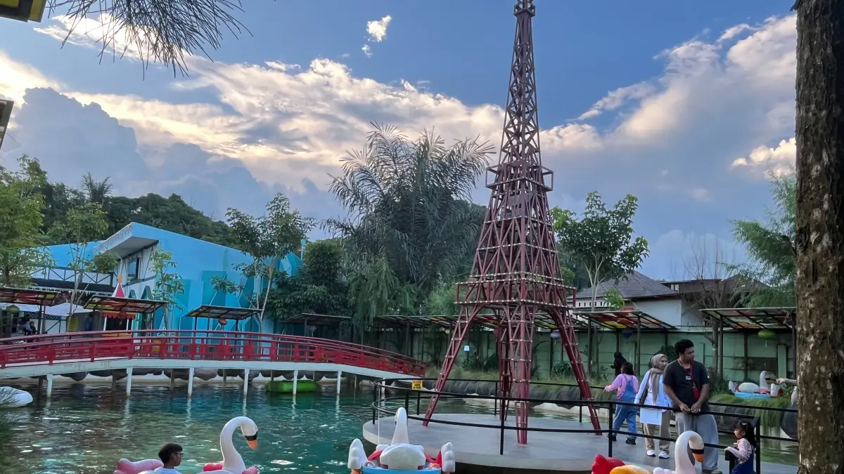  MOMENTUM: Pengelola Samarinda Theme Park membuka kesempatan sehari penuh bagi bagi anak bekebutuhan khusus untuk menikmati suasana tempat ini. (Nasya) 