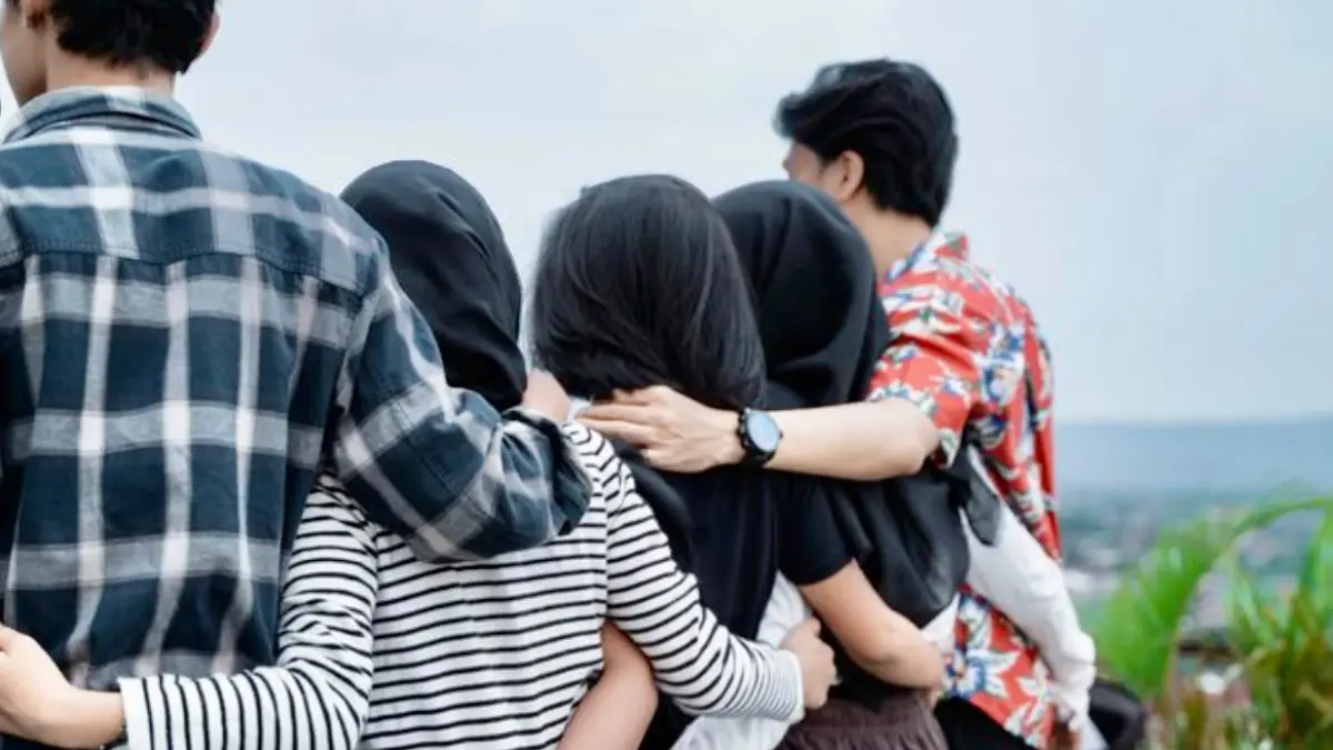 NGOBROL: Orang tua diharapkan membangun kedekatan dengan anak, sehingga anak merasa didengar dan ketika ada masalah akan cerita ke orangtua, tidak langsung mencari jawaban dari orang lain.