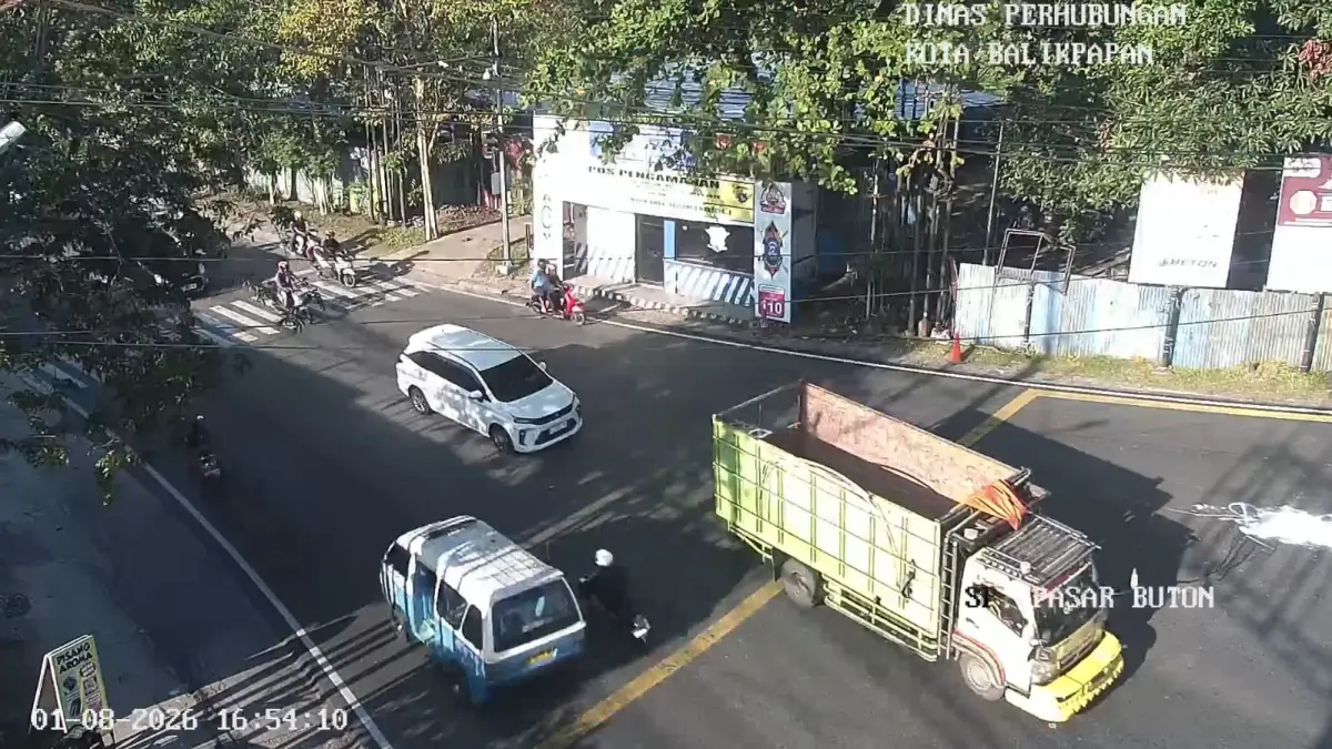 Dishub Balikpapan memperketat aturan dengan menaikkan payung hukum jam operasional angkutan barang dari Surat Edaran menjadi perwali, serta mengintensifkan razia gabungan dan pengawasan CCTV B-Connect. (IST)