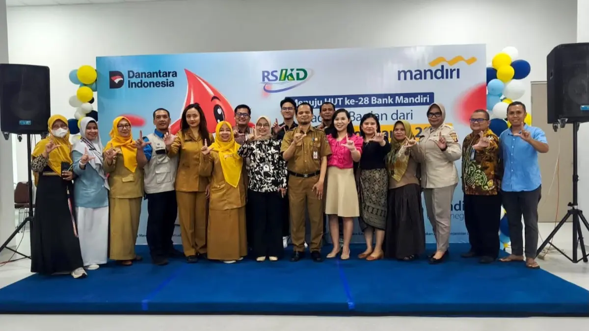 AKSI NYATA: Di Balikpapan, Bank Mandiri Region IX Kalimantan bersama PMI melibatkan lebih dari 280 pendonor yang terdiri atas pegawai, nasabah, dan masyarakat umum. (IST)