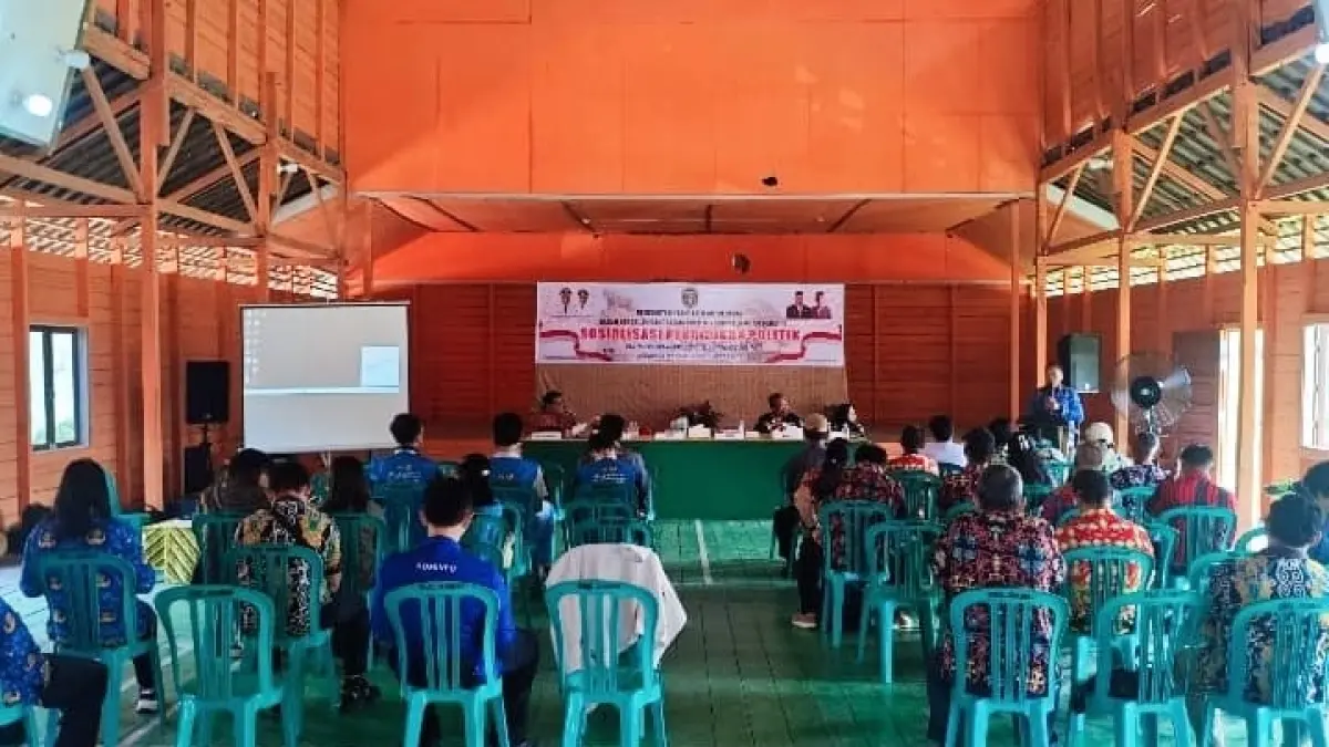 Sosialisasi pendidikan politik di Kecamatan Damai