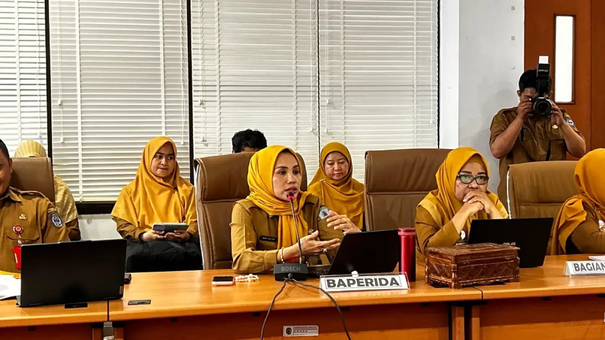 Kabid Fisik dan Prasarana Bapperida Bontang Noni Agetha