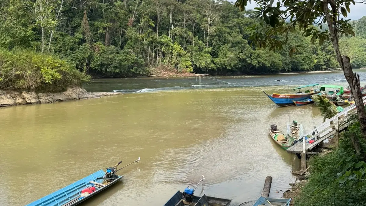 KEMARAU: Kondisi sungai di Kampung Long Apari, Kecamatan Long Apari saat ini. (IST)

&nbsp;

&nbsp;