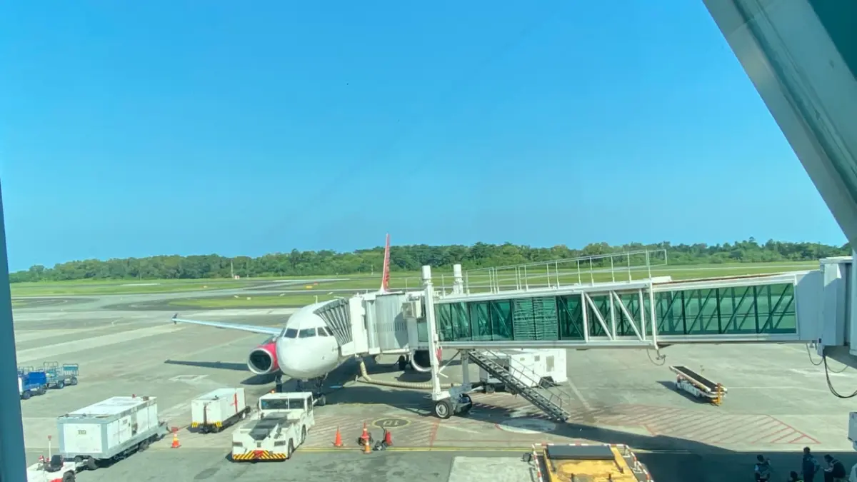 Persiapan take off pesawat yang masih sesuai jadwal keberangkatan di Bandara SAMS Sepinggan, Balikpapan. (AINUR/KP)