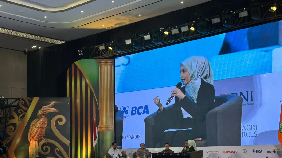SAWIT UNTUK KALTIM: Hari kedua Borneo Forum 2026 di Balikpapan, Jumat (7/8), menghadirkan dua sesi talkshow. Sesi pertama mengangkat tema Dana Sawit Triliunan Mengalir ke Mana? Sementara sesi kedua membahas Sawit dan Masa Depan Ekonomi Kalimantan Timur.