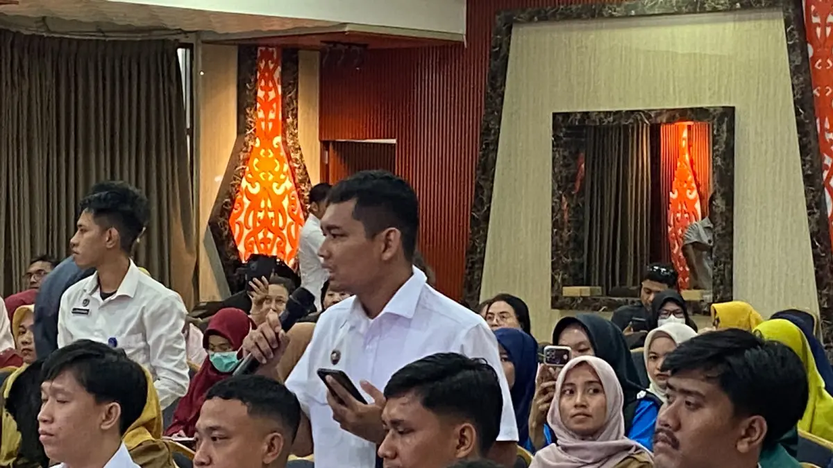 DUGA:&nbsp;Kepala SPPG Bontang Selatan 05 Gusti Bimantoro memprediksi penyebab terkait kasus dugaan keracunan MBG di SMP YPVDP. (ADIEL KUNDHARA/KP)
