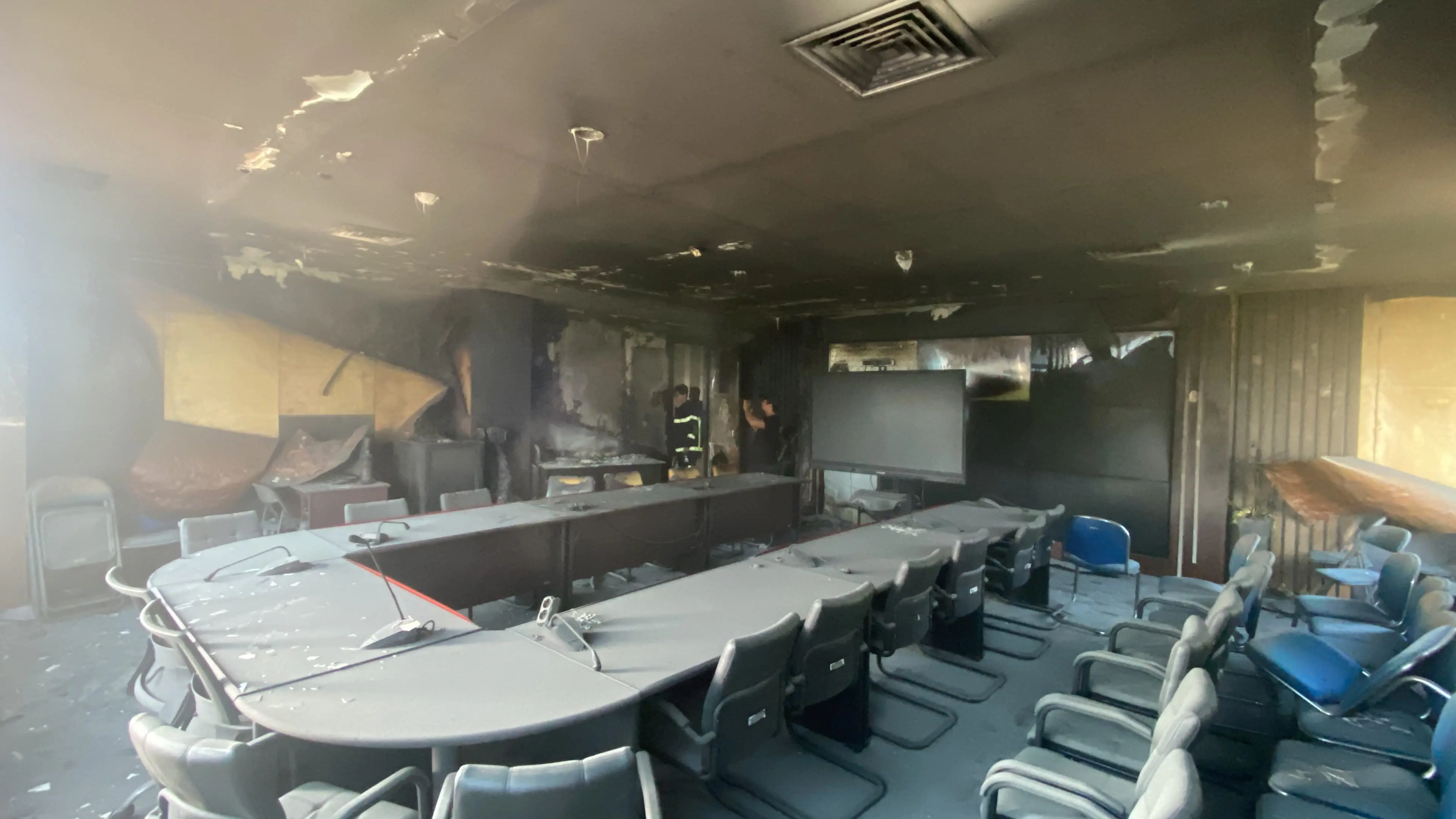Ruang rapat Kantor Diskominfo Kukar yang terbakar.