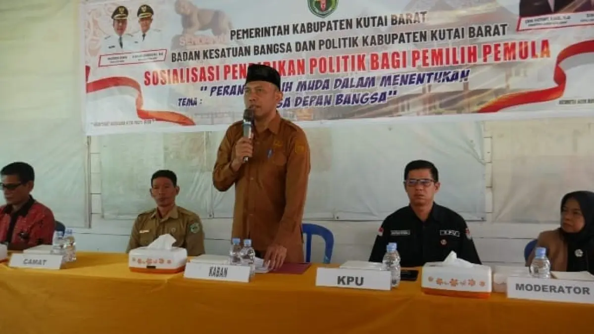 Sosialisasi pendidikan politik yang digelar Badan Kesatuan Bangsa dan Politik (Kesbangpol) Kabupaten Kutai Barat di Aula Terbuka Kecamatan MMB.