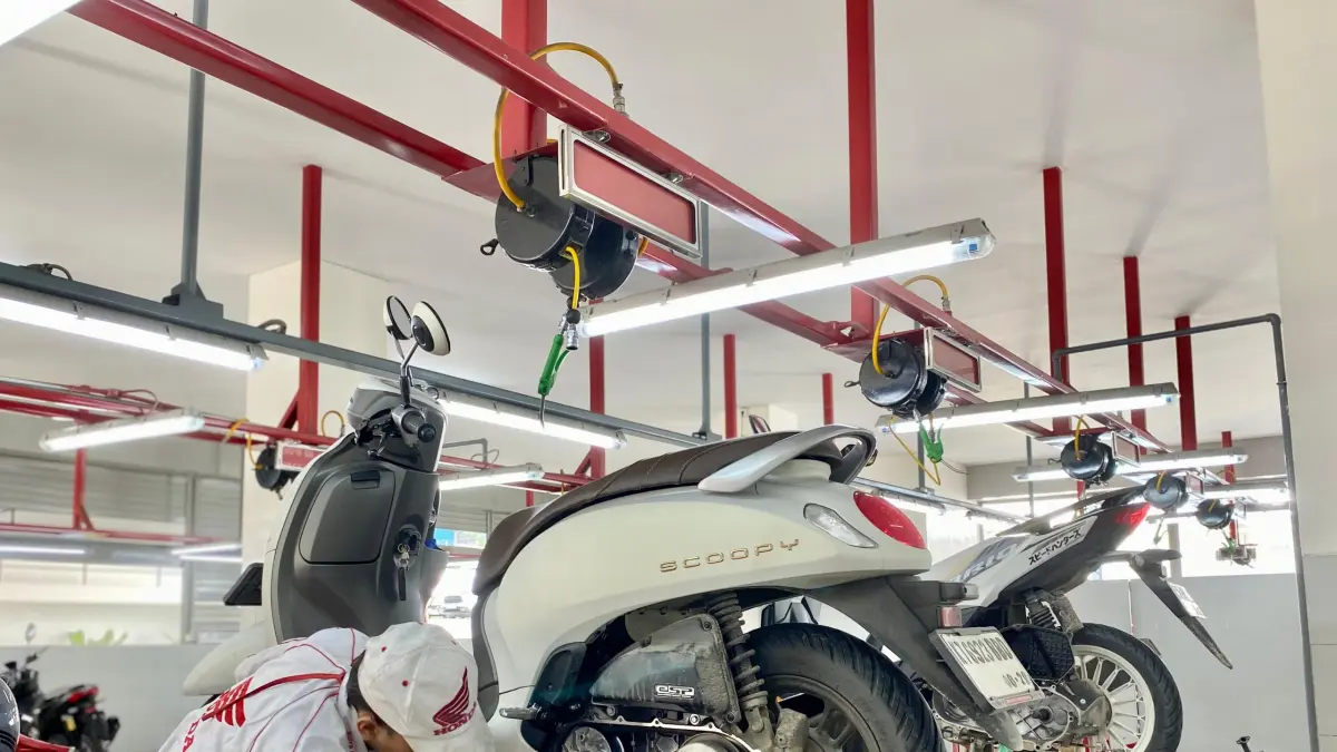 Astra Motor Kaltim 2, selaku Main Dealer sepeda motor Honda, imbau pengguna sepeda motor untuk rutin mengecek 7 komponen vital guna menjaga performa kendaraan di tengah cuaca panas.