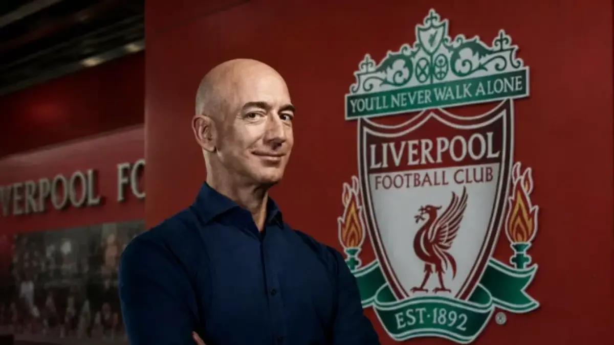 Jeff Bezos, pendiri Amazon yang dikabarkan selangkah lagi memiliki saham Liverpool melalui konsorsium investor. (foto: Forbes)