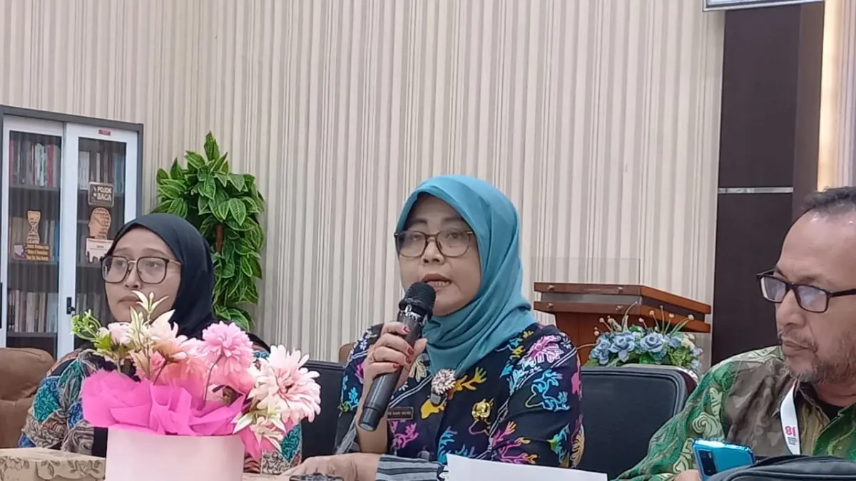 Konferensi pers Festival Merah Putih Kalimantan Timur 2026, Kamis (13/8) di Samarinda., Pemprov Kaltim berkolaborasi dengan Kadin, KORMI, dan berbagai komunitas untuk menggelar festival pada 22–23 Agustus 2026 di halaman parkir Convention Hall Samarinda.