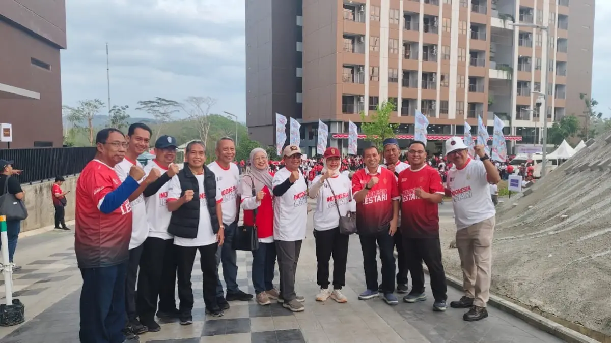 Angota IKA UB Kaltim saat berada di IKN.