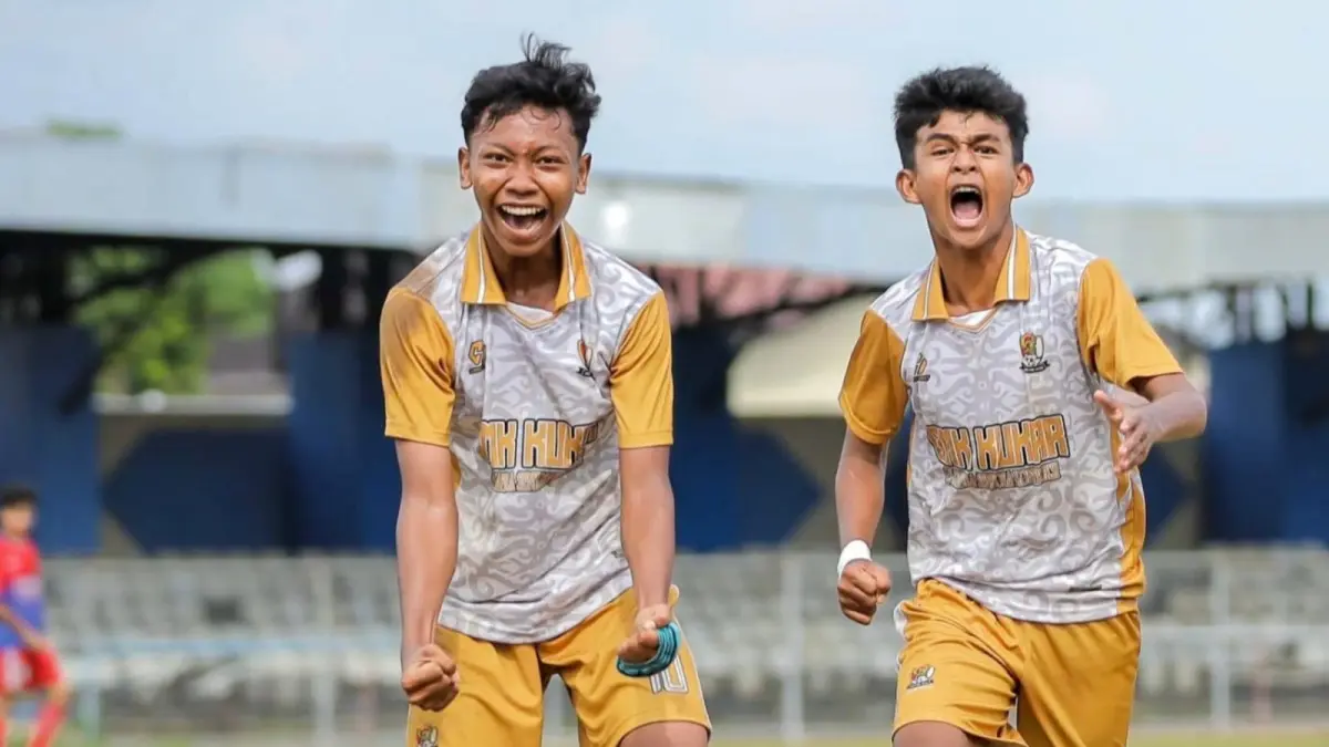 BIKIN BANGGA: Wira Kresna Defrantio (kiri) mendapatkan kesempatan emas mengikuti seleksi timnas U-16. (IST)