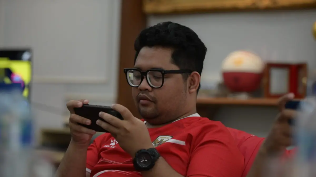 JANJI MAKSIMAL: Yoga Andi optimistis membawa Indonesia ke Piala Dunia eFootball Mobile 2026 di Arab Saudi. (DONI ADITYA/KP)