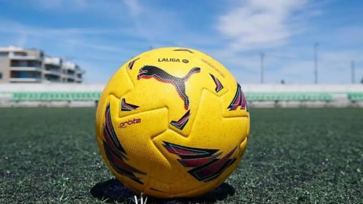 
LEBIH CANGGIH: Bola yang bakal dipakai LALIGA untuk musim 2026-2027. (PUMA)
