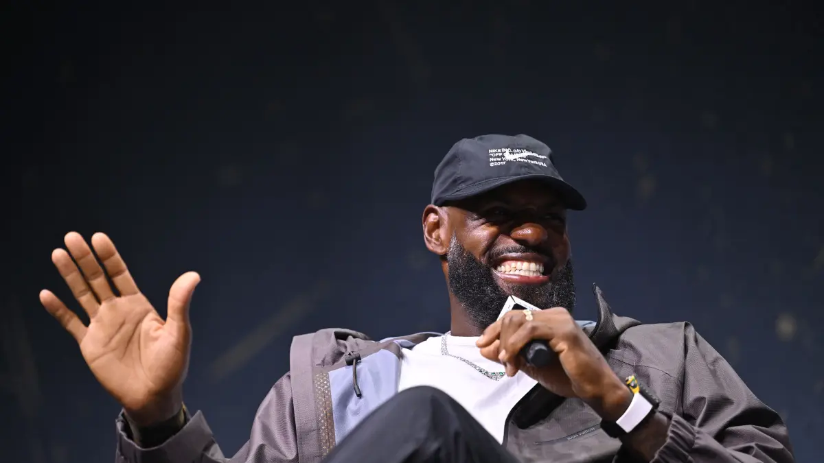 LeBron James meluncurkan kanal YouTube yang mengusung tema golf dan menampilkan reuni skuad Cleveland Cavaliers juara NBA 2016 di Skotlandia. (ROY ROCHLIN/AFP)