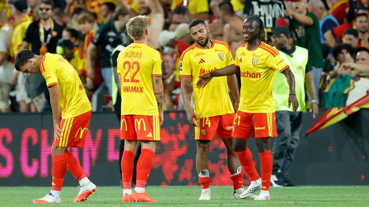PSG gagal melanjutkan gelar di Piala Super Prancis, setelah tumbang melawan Lens 0-1. (Ist)