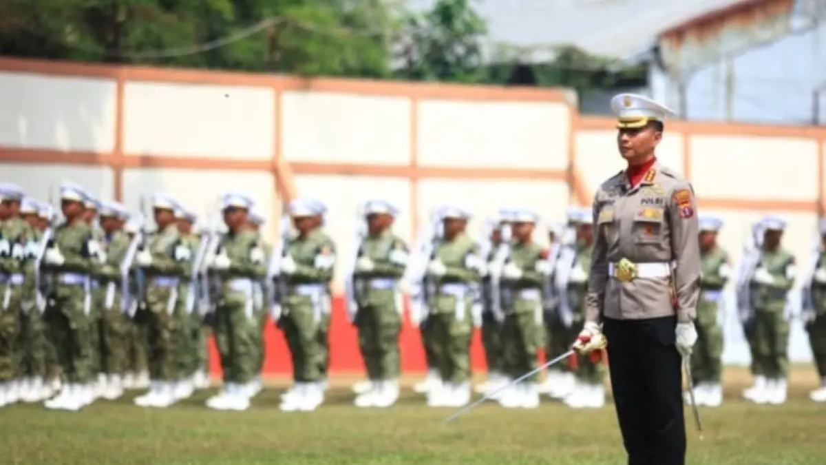 SEJARAH: Kombes Pol Jerrold Hendra Yosef saat gladi persiapan di Istana Merdeka.