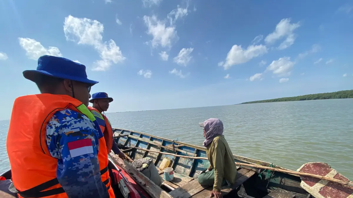 BERUPAYA: Tim gabungan masih mencari keberadaan nelayan asal Desa Tanjung Aru Kecamatan Tanjung Harapan.&nbsp;