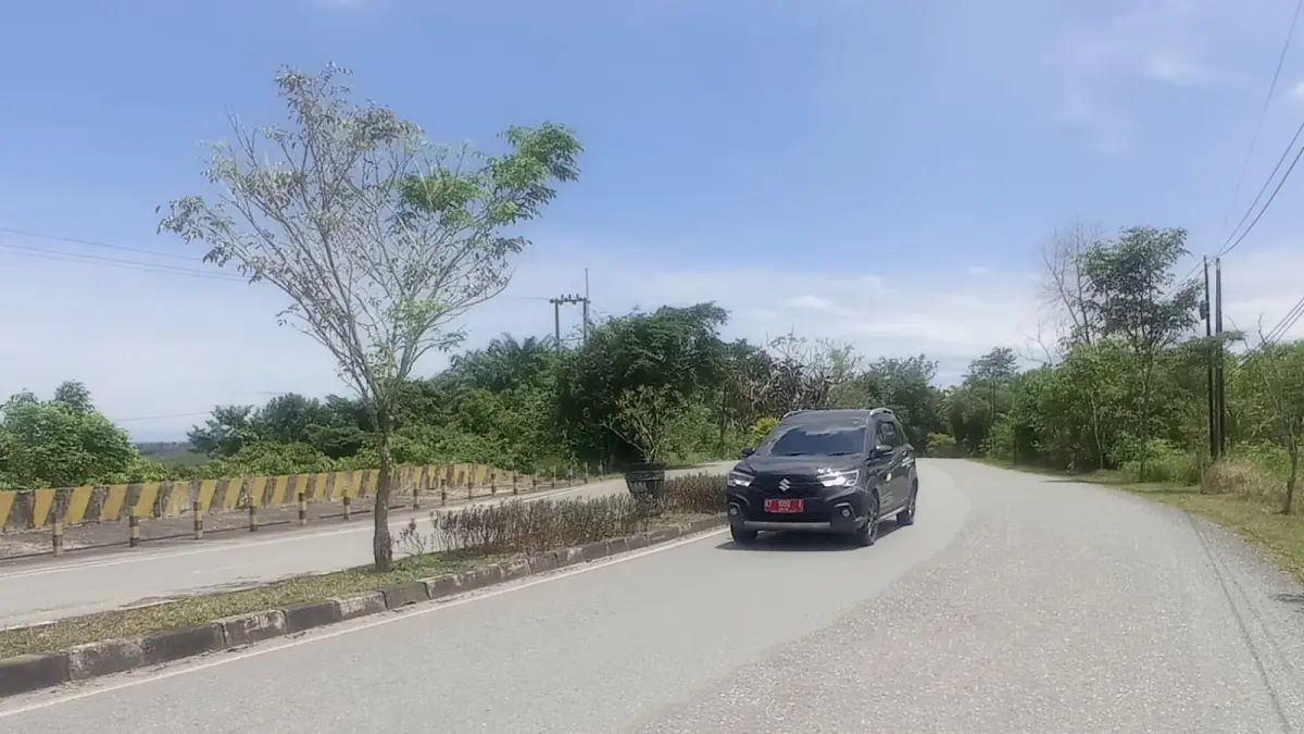 KEWENANGAN PROVINSI: Tiga ruas jalan di Bontang Lestari saat ini menjadi ranah Pemprov Kaltim terkait dengan perbaikan akses tersebut. (ADIEL KUNDHARA/KP)

