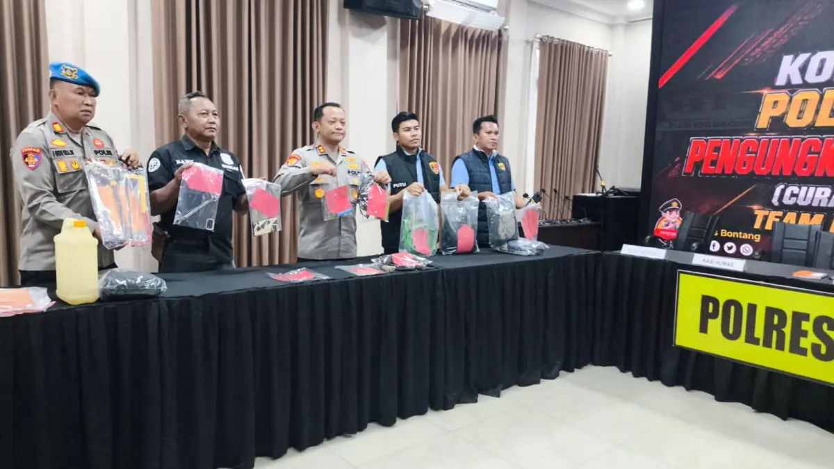 UNGKAP: Barang bukti sejumlah kasus pencurian yang diamankan oleh Satreskrim Polres Bontang. ADIEL KUNDHARA/KP