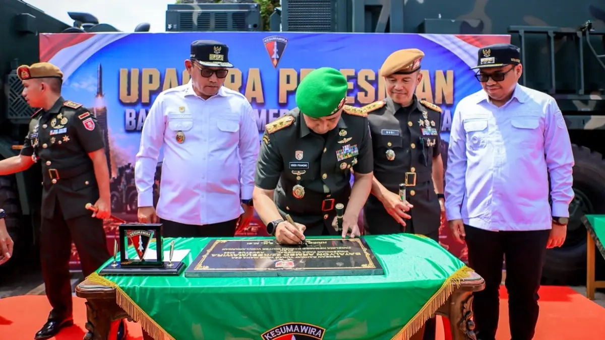 Mayjen Krido Pramono saat meresmikan Yonarmed 22/Kesumawira di Baterai A Yonarmed 18/Buritkang, Kukar, Rabu (19/8).