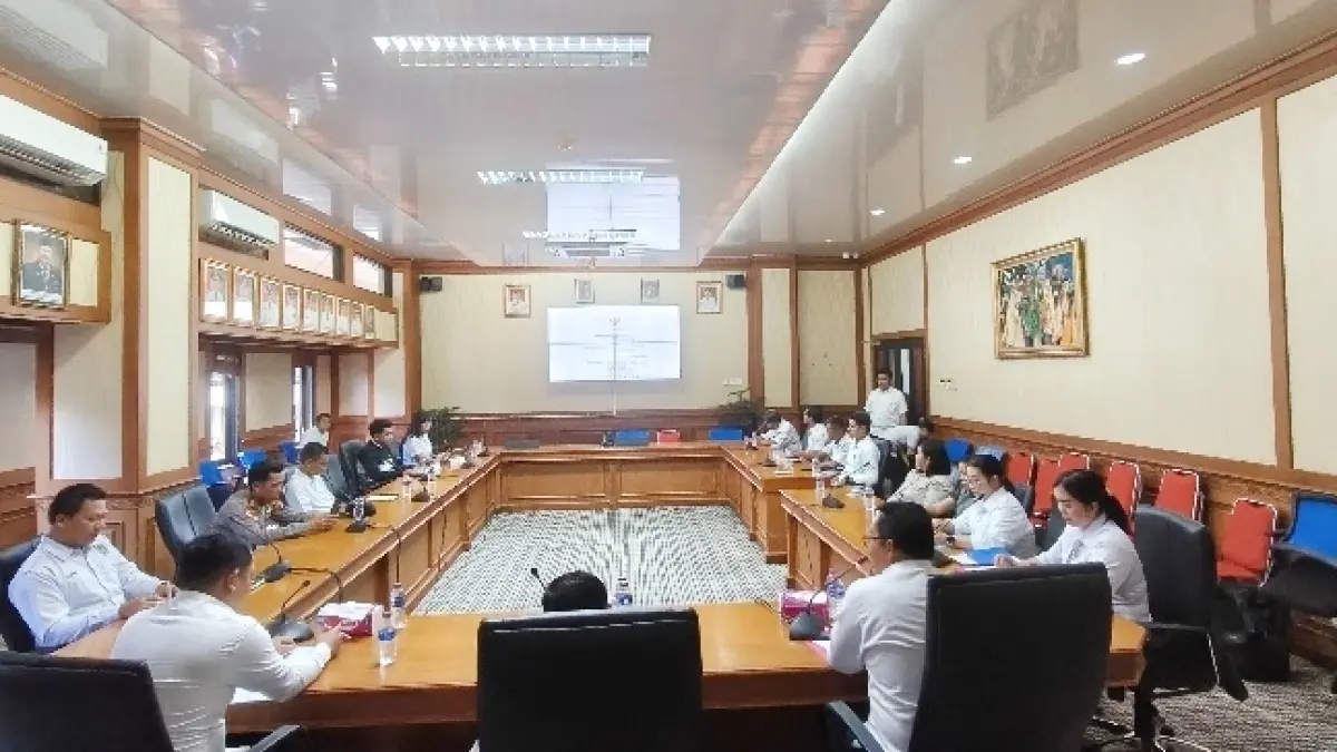 PENENTUAN: Rapat finalisasi nota kesepakatan Pemkab Kubar bersama Kantah Kubar. IST/KP