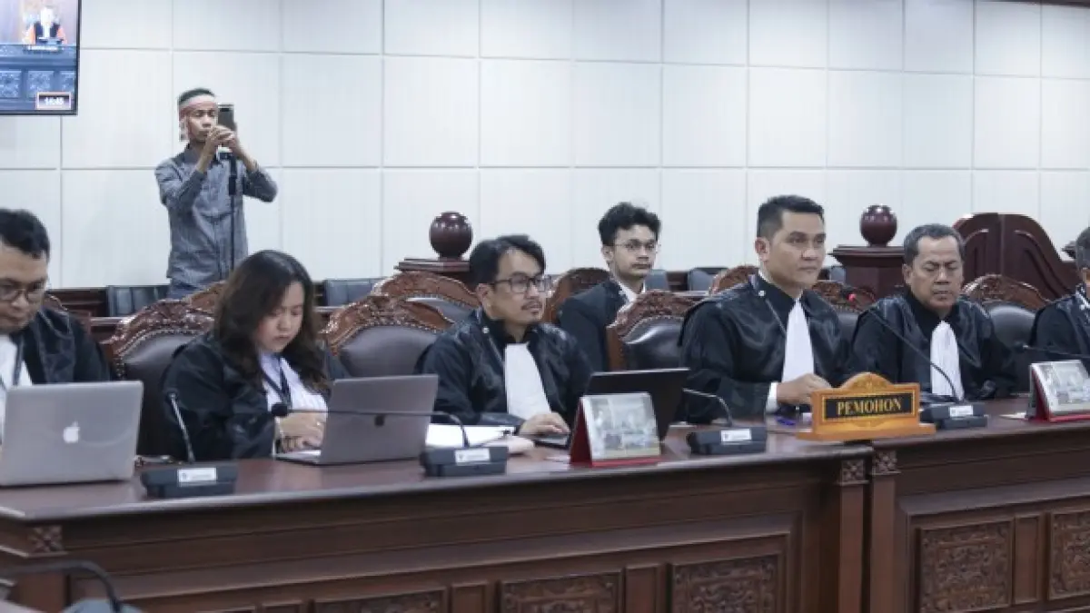 Sidang pendahuluan pengujian Undang-Undang Nomor 3 Tahun 2022 tentang Ibu Kota Negara (UU IKN) Perkara Nomor 299/PUU-XXIV/2026 di Gedung Mahkamah Konstitusi Republik Indonesia, Jakarta, Selasa (18/8/2026). (Foto: Humas MK)