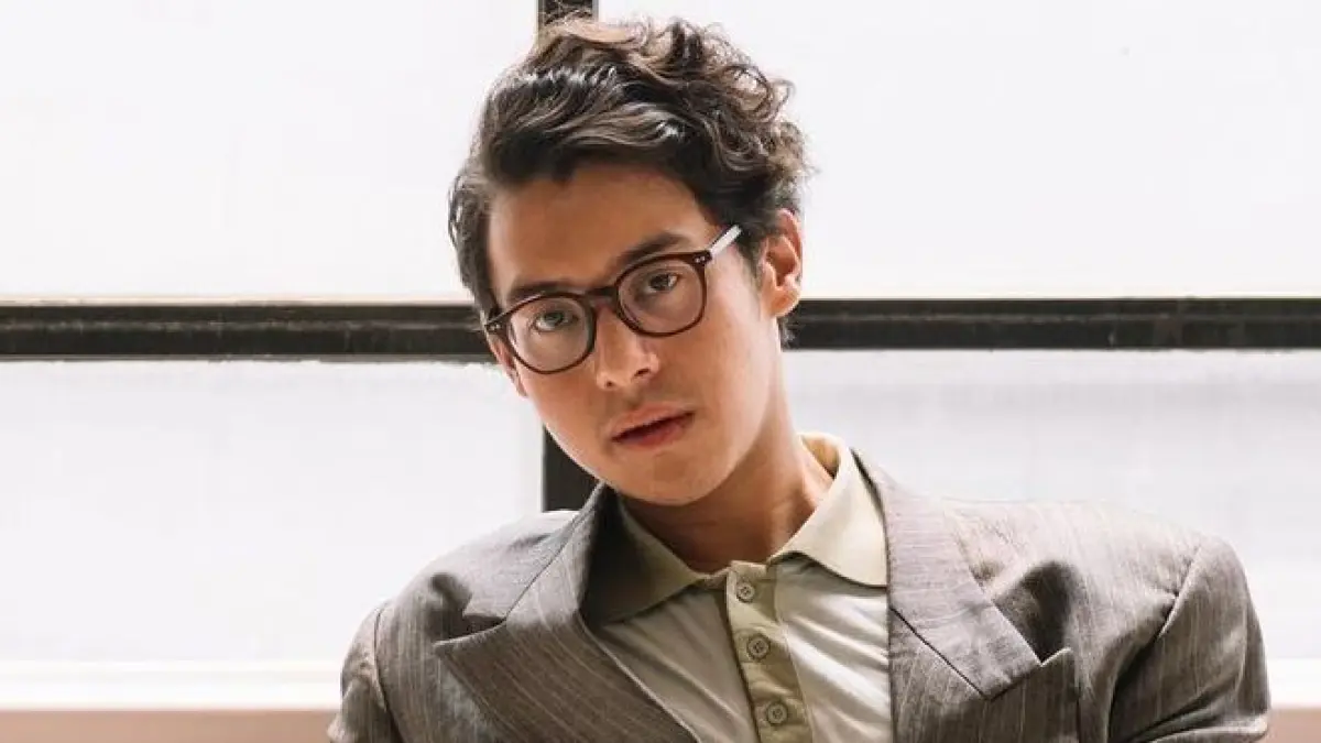 Ardhito Pramono yang berseteru dengan Sony Music.