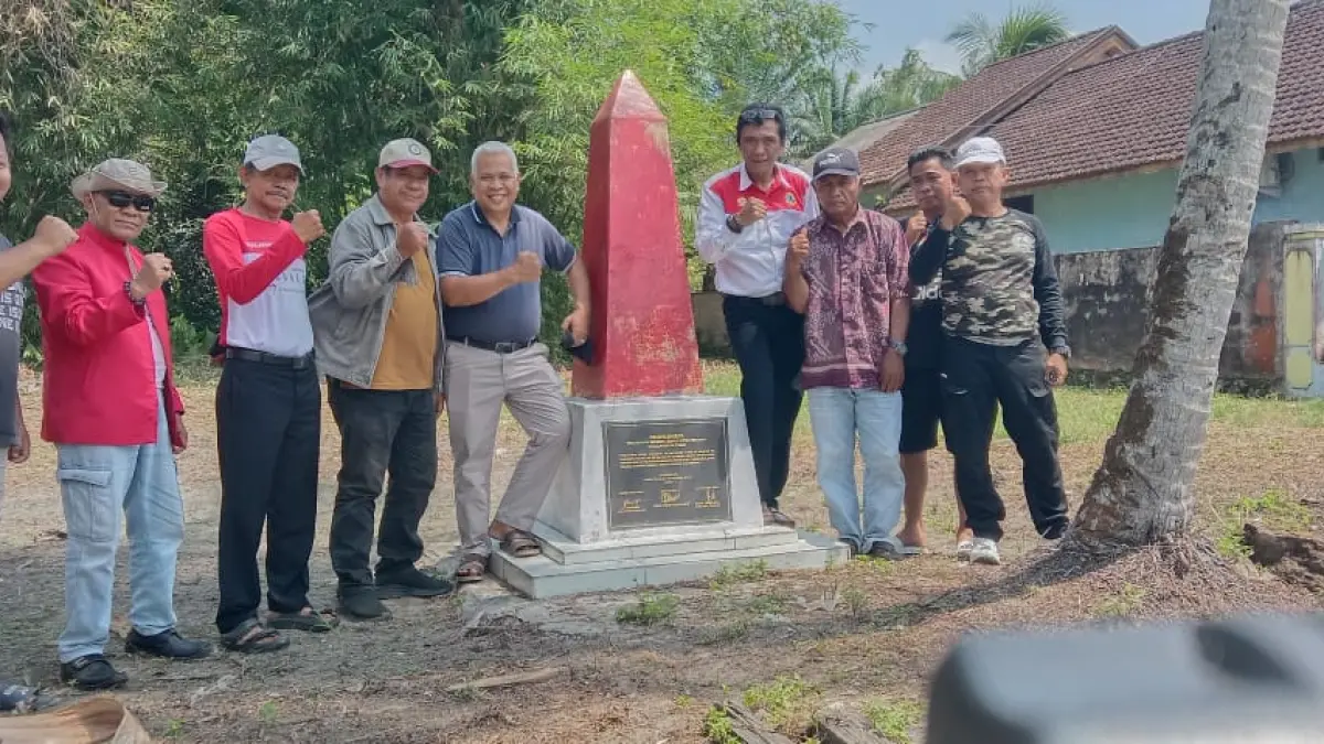 TUGU PENGIBARAN BENDERA: Panitia Hari Pahlawan 10 November mengunjungi Tugu Pengibaran Bendera Merah Putih kali pertama di Kaltim, di Nenang, Penajam, PPU, usai upacara 17 Agustus 2026.(IST)