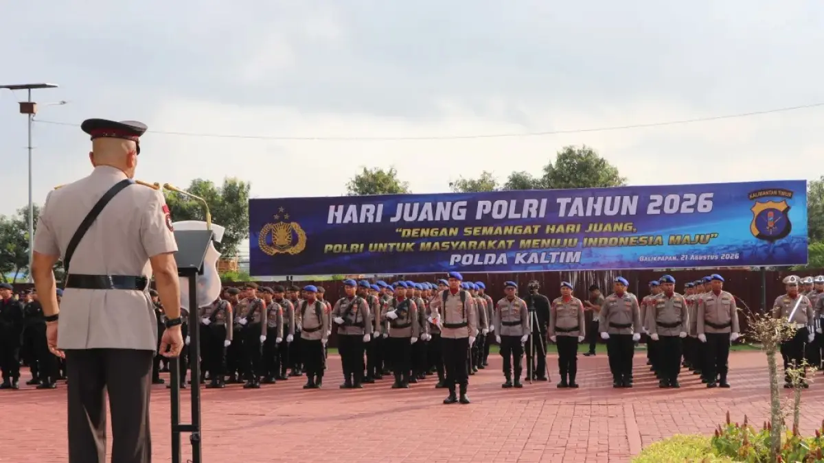 UPACARA: Upacara peringatan Hari Juang Polri digelar di halaman markas Polda Kaltim, sebagai bentuk kehormatan sejarah panjang perjuangan.