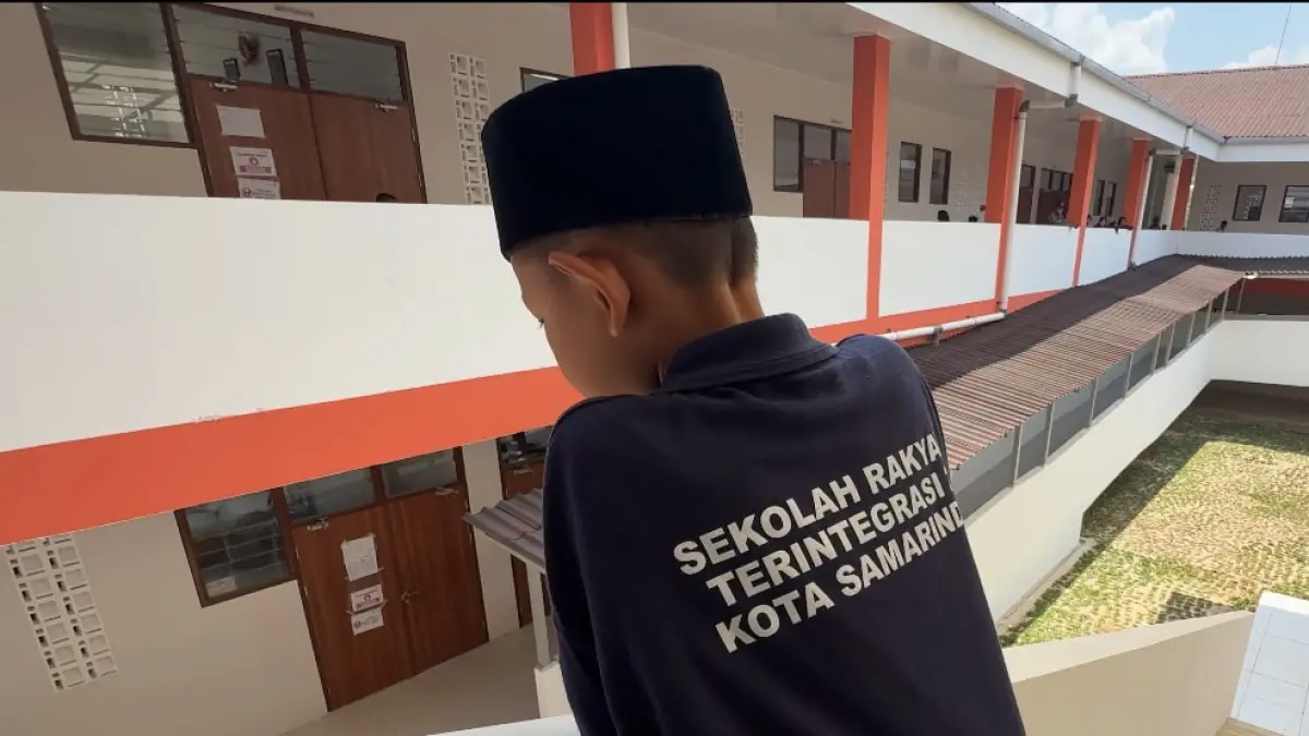 BANGKIT: Sejumlah anak yang sebelumnya nyaris meninggalkan bangku sekolah disebut mulai kembali menemukan semangat belajar setelah mengikuti Sekolah Rakyat di Samarinda. RORO/KP