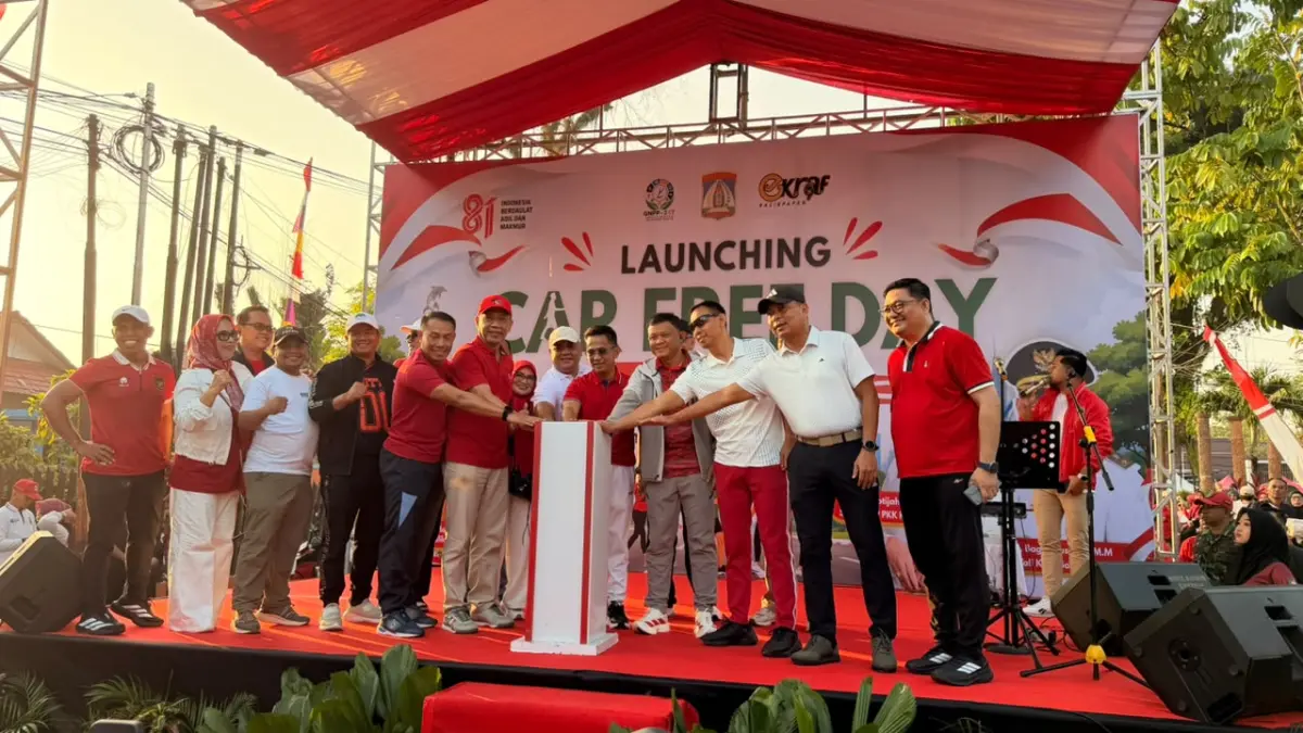 RESMIKAN CFD: Rahmad Mas’ud didampingi unsur Forkopimda meresmikan area Car Free Day (CFD) Terpadu yang berpusat di kawasan Taman Tiga Generasi, Minggu (23/8).