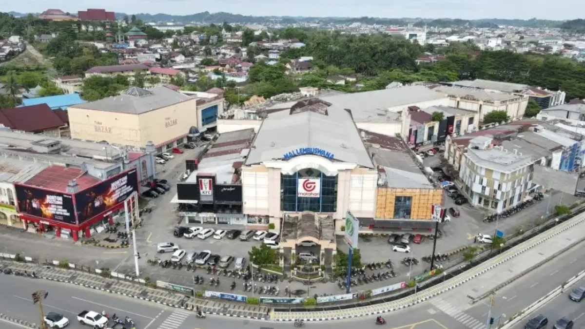 Kompleks pertokoan Mal Lembuswana, Samarinda. Komisi II DPRD Kaltim mengagendakan kunjungan lapangan dan monitoring pada Senin (24/8/2026) guna meninjau tata kelola mal pasca berakhirnya masa kerja sama 30 tahun PT Citra Sinar Indah Sejahtera (CSIS) yang kini beralih ke BUMD PT Kalimantan Timur Melati Bhakti Satya (KTMBS).