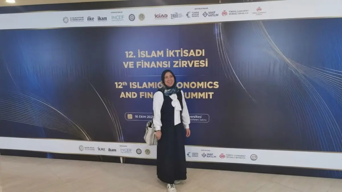 KULIAH DAN MENETAP: Heny Wijayanti asal Tanah Grogot, Paser, Kaltim, kuliah di Turki dan telah menetap bersama keluarga di sana.(IST)