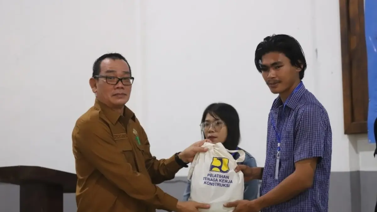 Pelatihan pembekalan sertifikasi tenaga terampil konstruksi yang digelar Bidang Bikon Dinas PUPR Kubar. (IST)

&nbsp;