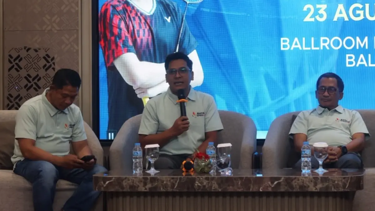 Risa Fahrizal (tengah) membeberkan tantangan pembinaan bulu tangkis di Kaltim. (FOTO ANGGI PRADITHA/KP)