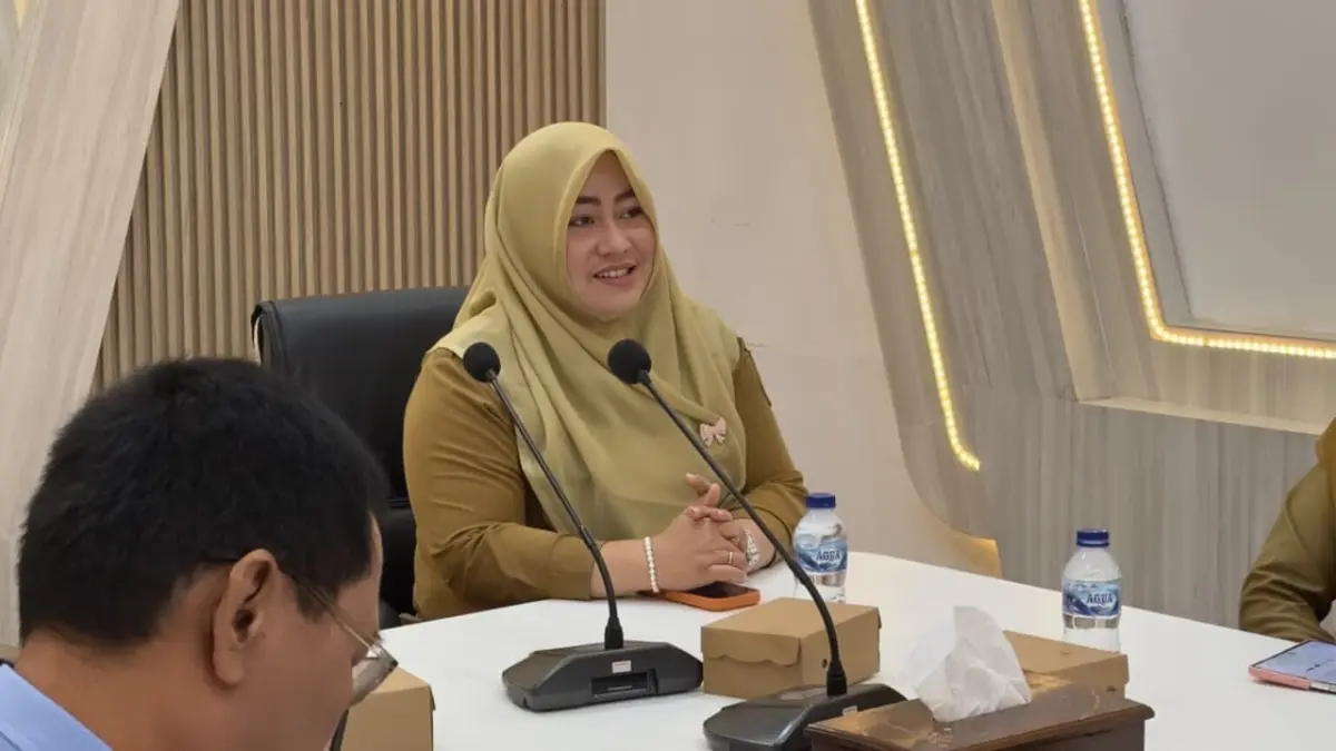 Kepala Desa Singa Gembara, Hamriani Kassa. (IST)

&nbsp;

&nbsp;