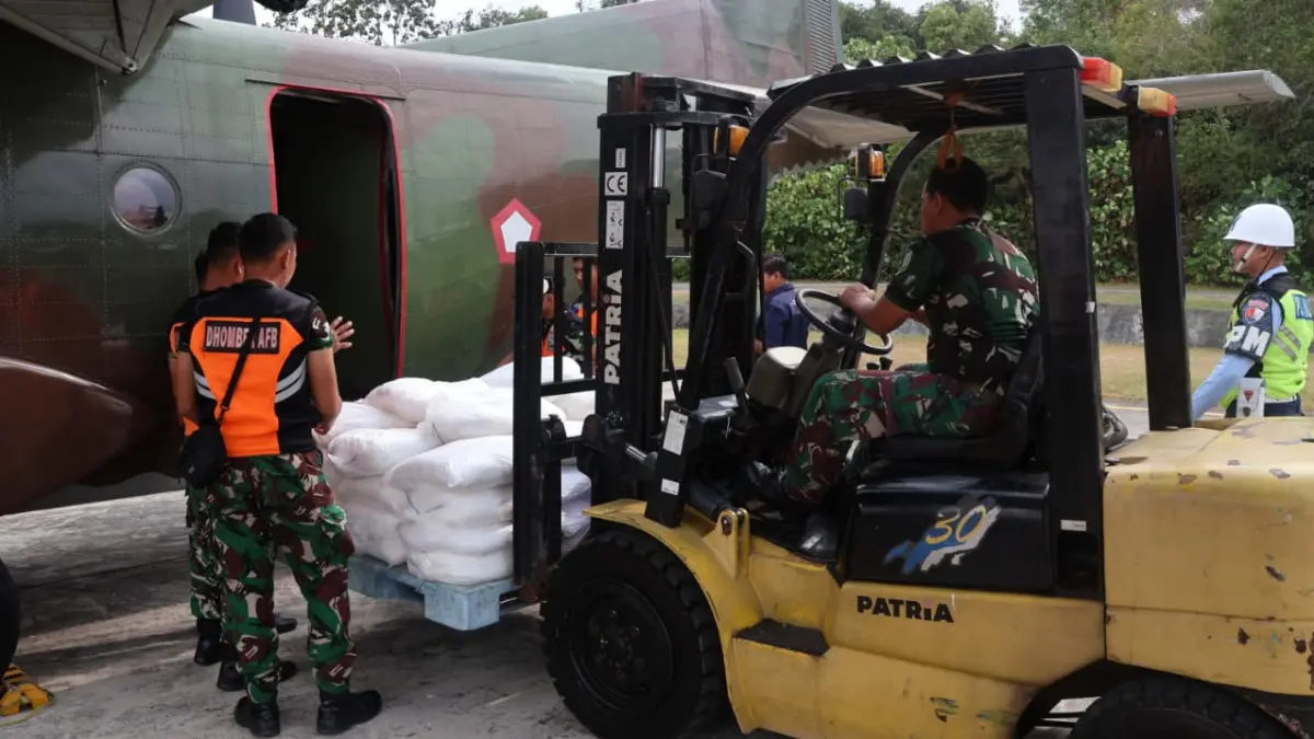 MODIFIKASI CUACA: Tim gabungan bersiap melakukan penyemaian garam dari udara dalam Operasi Modifikasi Cuaca (OMC) di langit Kalimantan Timur.&nbsp; (IST)