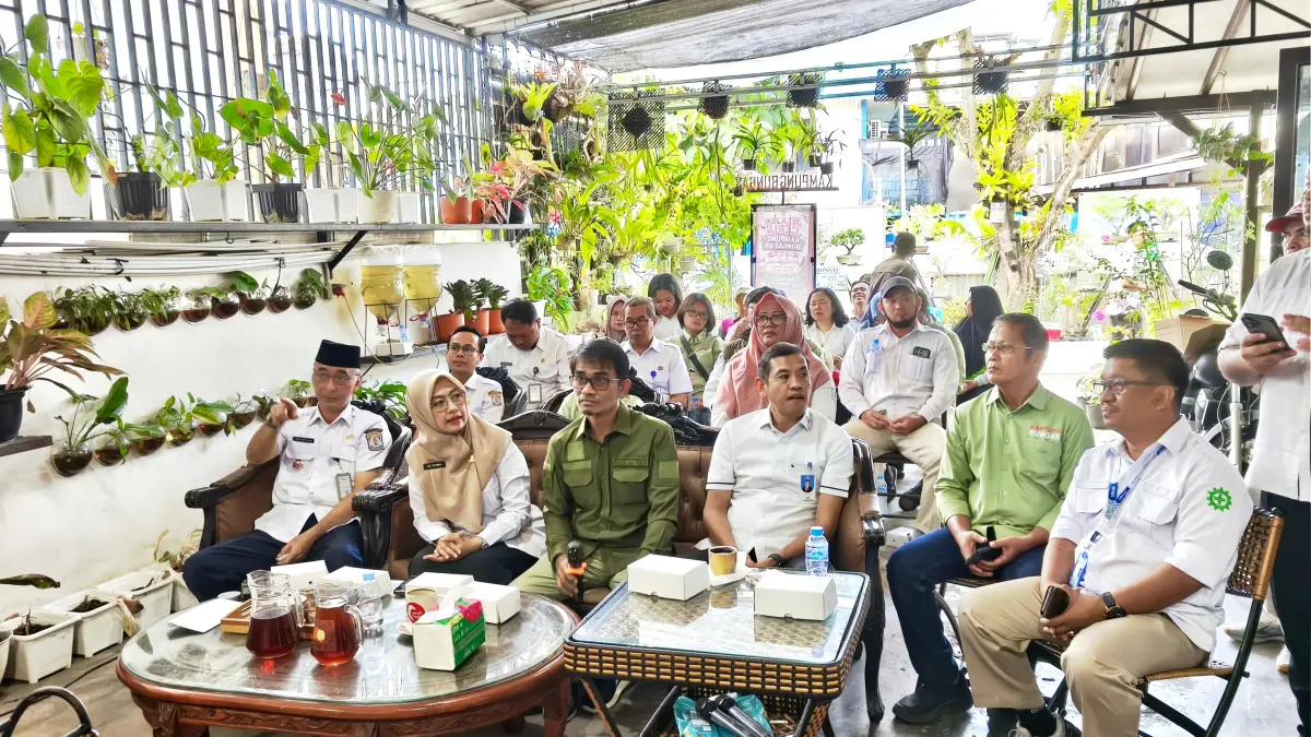 Penilaian Proklim Utama di Kampung Bungas dilakukan secara virtual zoom yang dihadiri berbagai pihak mulai DLH, kecamatan, kekurahan, para ketua RT kawasan hingga CSR yang turut mendampingi.

&nbsp;

&nbsp;